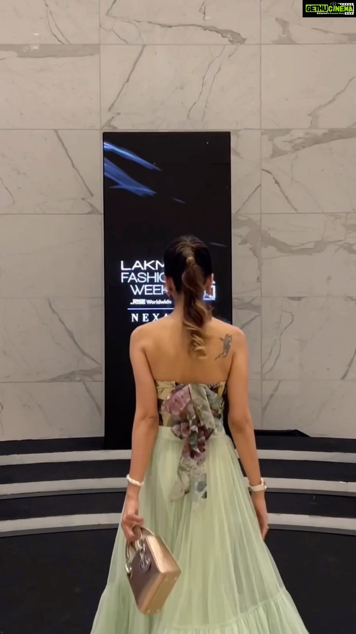 Smriti Khanna Instagram - Last night for @geishadesigns at the Lakmé Fashion Week Day 1 in partnership with @fdciofficial