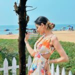Smriti Khanna Instagram - High tides, good vibes 🌊 Wearing @mandirawirkhq Goa