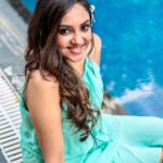 Smruthi Venkat Instagram - Riding into this last week of September✨ My kinda Monday blues 🦋 Mua @liyash_mua Hair @binchu_kc #mondayblues #monday #instagram #instapost #insta #instadaily