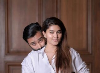 Sneha Instagram - Happy birthday to my dadda,my husband, my best friend,my soul mate my someone my all! You are a hard working man who strives to make your dreams a reality. I hope your birthday is full of them all coming true. Love you more❤ you mean the world to me. @ashokarsh @prasanna_actor #hubbybirthday #love #soulmate #photography #life #renuka #birthdayboy