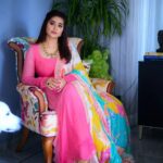 Sneha Instagram - Feeling flowerful!!!!! @geetuhautecouture @ashokarsh @vyshalisundaram_hairstylist #ilovepink #pinkdress #loveyourself #thankinggod #photography #beurself #dreamcatcher