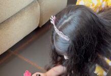 Soha Ali Khan Instagram - Mid-morning naps can be hazardous @kunalkemmu