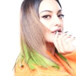 Sonakshi Sinha Instagram – #postpackupshot with Saira at the #DoubleXL poster shoot with @avigowariker 💚