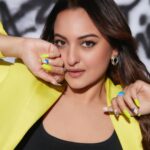 Sonakshi Sinha Instagram – #DoubleXL on #thekapilsharmashow ⭐️