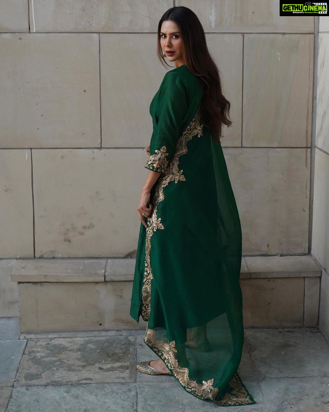 Sonam Bajwa Instagram - Hanji!!! Did you watch DDG 2 first two episodes??