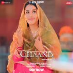 Sonia Mann Instagram - Karo apne PYAAR ka izhaar through #LakhwinderWadali's new romantic track #Chaand ft. #SoniaMann 💓 @nayaabjewellery Tune in, song is OUT NOW!