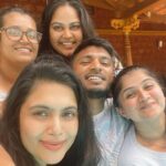 Sonu Gowda Instagram - My golden days were spent with these precious idiots.. know these people from my school days but never thought of travelling.. finally we did it.. Sakleshpura