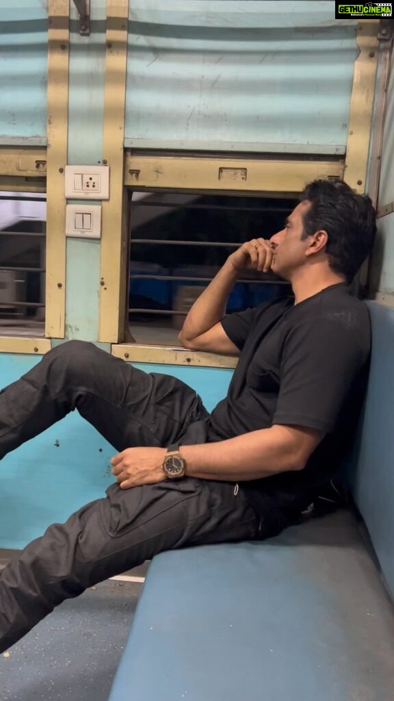 Sonu Sood Instagram - Life is a journey Travel it well ❤️ 🚂❤️