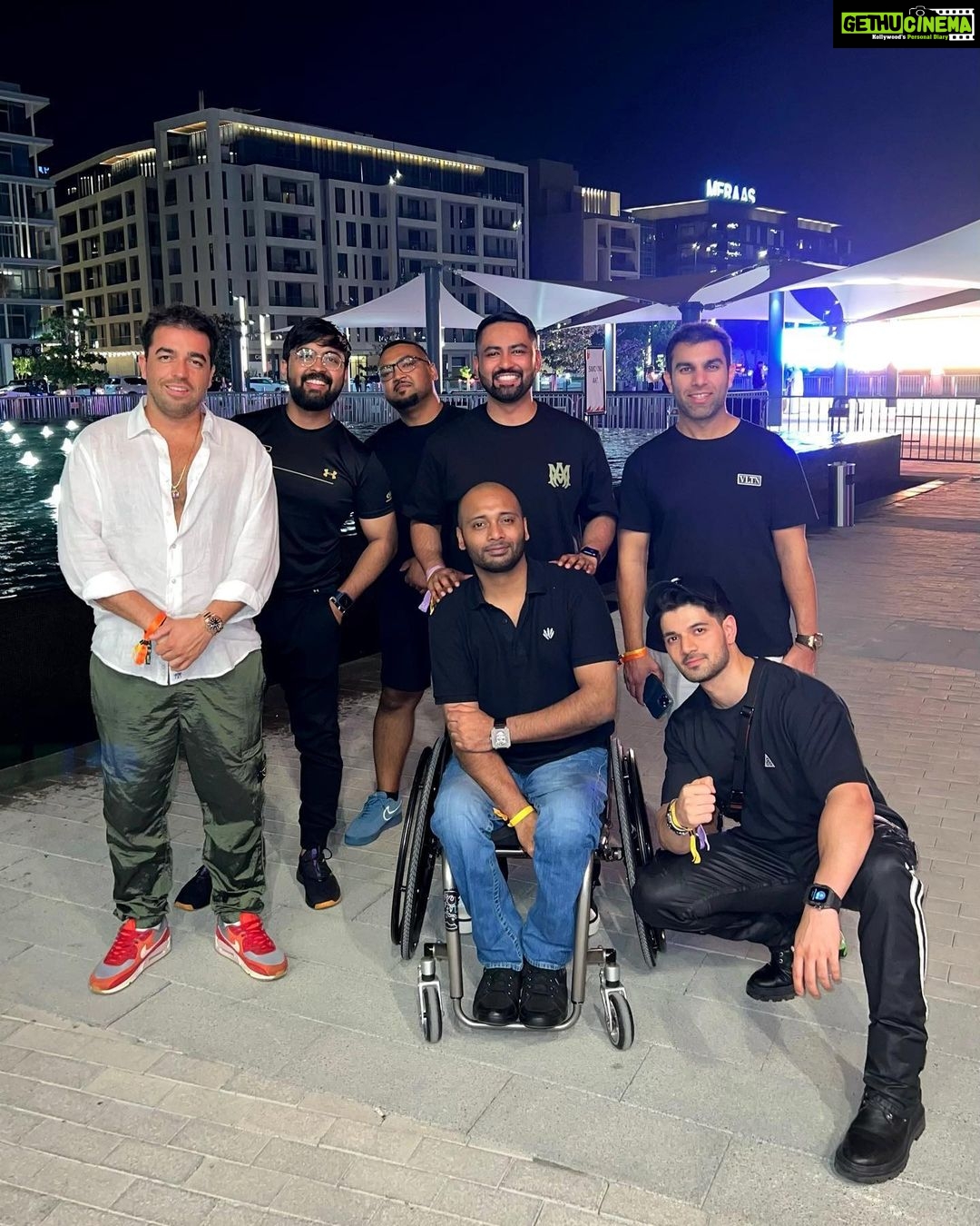Sooraj Pancholi Instagram - 🐺PACK #MAYWEATHERvsDEJI #Dubai2022 #FightNight 🥊 Coca Cola Arena, Dubai, United Arab Emirates