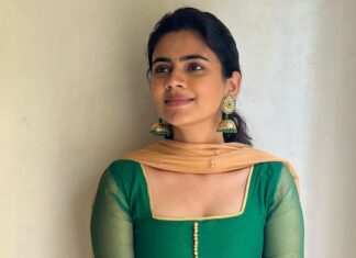 Soundariya Nanjundan Instagram - Free Hair or Ponytail?😉 . 🍃 🍃 🍃 . Outfit- @tina_couture1607 📸- @bhoopalm_official . . . #soundariyananjundan #chennai #kannadiga #soundariya #actress #tamilcinema #model #performer #actor #fashioninspo #tamilnadu #bangalore #cinema #modellife #kollywood #soundarya #soundaryananjundan #modelling #fashion #actorslife #outfitoftheday #ootdfashion #reels #reelsinstagram #photo #photographer #camera #lifestyle #fashionblogger Chennai, India