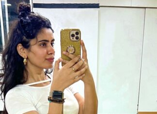 Soundariya Nanjundan Instagram - Expect the unexpected 😂 . Long Live Kamalism 🔥 . #JoshMeinAaja @officialjoshapp @joshapp.tamil . . . @ikamalhaasan ♥️ #vikram #kamalhaasan #vikrammovie . #soundariyananjundan #chennai #kannadiga #soundariya #actress #tamilcinema #model #performer #actor #tamilnadu #bangalore #cinema #soundarya #soundaryananjundan #modelling #fashion #actorslife #outfitoftheday #ootdfashion #reels #reelsinstagram #photo #photographer #camera #lifestyle #fashionblogger Chennai, India