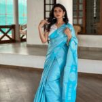 Soundariya Nanjundan Instagram - Livin' a Blue Saree kinda life 🌧💙 . Wearing this gorgeous sky blue Saree From- @anvitha_collections Beautiful Location 📍- @thepalacehouse_ecr Makeup 💄- @harisri_makeoverartistry . . #soundariyananjundan #soundariya #nanjundan #soundarya #soundaryananjundan The Palace House