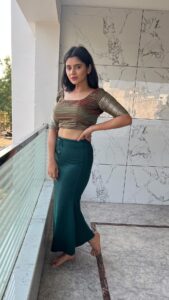 Soundariya Nanjundan Instagram - shapewear is truly a blessing for women in the hectic, modern world💁🏻‍♀️ @sara.shapewear.in 
.
so why not try a Saree Shapewear ?😉 
.
#soundariyananjundan #soundariya #nanjundan #soundarya #soundaryananjundan