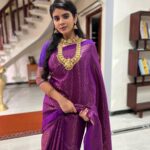 Soundariya Nanjundan Instagram - It's That Heart of gold, & stardust soul that make you beautiful 💜 #stillfromadvideo #ad . Makeup & hair 🤎- @makeup_by_kez Jewellery- @vivahbridalcollections Saree- @swarnasaris Casting Coordinator - @jeffreypaulll . Valasaravakkam