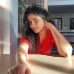 Soundariya Nanjundan Instagram – “There Is Sunshine In My Soul Today 🌞♥️ 
. 
#bareface 
#sunkissed #sunshine 
. 
#shotoniphone 
📸🌸- @nandinisridar 
.
#soundariyananjundan #soundariya #nanjundan #soundarya #soundaryananjundan Coimbatore, Tamil Nadu