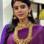 Soundariya Nanjundan Instagram - It's That Heart of gold, & stardust soul that make you beautiful 💜 #stillfromadvideo #ad . Makeup & hair 🤎- @makeup_by_kez Jewellery- @vivahbridalcollections Saree- @swarnasaris Casting Coordinator - @jeffreypaulll . Valasaravakkam