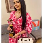 Soundariya Nanjundan Instagram - It is a positive moment for me 🥲Thank you for selecting me to receive the Model Of The Year Award 🏆 @lathanaidueventorganizer @rangeventschennai It’s my honor to be chosen for this award 🙏 Thank you so much for the recognition☺️ . I Need to appreciate you all for following me on social networking media. Much love for showering so much love to me 💋 . Keep supporting ♥️ . I am deeply pleased and honored to receive this award from @drjradhakrishnan thank you for your kind words sir 🙏🌸 . Wearing Prettiest Outfit From - @mavishstudiochennai Neck chain- @viez.in . #soundariyananjundan #soundariya #nanjundan #soundarya #soundaryananjundan Hablis Hotel