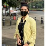Soundariya Nanjundan Instagram - I find a lot of inspiration in street style . #streetstyle #shotoniphone . #soundariyananjundan #soundariya #nanjundan #soundarya #soundaryananjundan Chennai, India