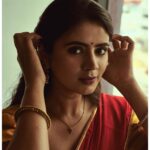 Soundariya Nanjundan Instagram - மேக ராகமே..🍂🍂. . Outfit beautifully Designed By - @bhuvis_the_fashion_atelier 📸 - @navneethbalachanderan Styling- @indu_ig H&M- @kowshi_mua Location- @zonebythepark_chennai . . . . . #soundariyananjundan #soundariya #nanjundan #soundarya #soundaryananjundan Zone by The Park - Chennai