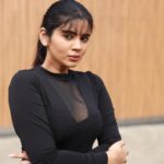 Soundariya Nanjundan Instagram - Follow your bliss and the universe will open doors where there were only walls🚪 . #ootdfashion #casualwear Outfit- @hm Footwear- @inc5official 📸- @bhoopalm_official .. . #soundariyananjundan #soundariya #nanjundan #soundarya #soundaryananjundan Streets Of Chennai