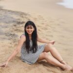 Soundariya Nanjundan Instagram - SKY ABOVE, SAND BELOW, PEACE WITHIN 🌊⛅️ . #beach 🏝 #beachvibes 📸- @bhoopalm_official . . #soundariyananjundan #soundariya #nanjundan #soundarya #soundaryananjundan Mahabalipuram, Tamil Nadu, India
