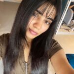 Soundariya Nanjundan Instagram – Sometimes change is what we need 💇‍♀️♥️ Bangs It is 🤍 
#newlook #haircut #selflove 
.
📍- @anlon.artsalon 
Stylist- @appu.anlon 
.
#soundariyananjundan #soundariya #nanjundan #soundarya #soundaryananjundan Anlon art salon