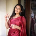 Soundariya Nanjundan Instagram – Any perfume Lovers ? Having My Little Moments ❣️With Customised Perfumes From @scent_vogue #perfume #perfumelover 
.
One-Stop Shop for all your perfume Needs. Gift Your Loved Ones with personalised perfumes ❤️ 
.
Perfume Fragrance: 
🌸Calvin Klein one shock for her
🌸Davidoff echo
🌸Burberry her eau de parfum
.
#soundariyananjundan #soundariya #nanjundan #soundarya #soundaryananjundan Perfume World
