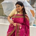 Soundariya Nanjundan Instagram – I Find Peace In The Rain ☔️ 
.
Saree – @tamairafashion 
.
#chennairains #sareelove 
.
#soundariyananjundan #soundariya #nanjundan #soundarya #soundaryananjundan Rain Rain Rain