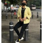 Soundariya Nanjundan Instagram - THe BeGInnInG Of a wonDerfuL and very PrODUCTIve weeK 🌞 #streetstyle #shotoniphone Don't mind my hand 😂 . Shoe 👟- @trend_xpress . . #soundariyananjundan #soundariya #nanjundan #soundarya #soundaryananjundan Chennai, India