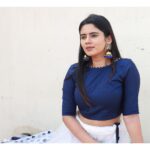 Soundariya Nanjundan Instagram - காத்திருப்போம்..... 🌧 . .#tobetterdays #rainyday #tattoo . Blouse Designed & Stitched By - @clothier_by_harini Outfit- @boutiqueflybuy Earring- @yathiofficial . #soundariyananjundan #soundariya #nanjundan #soundarya #soundaryananjundan Chennai, India