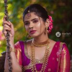Soundariya Nanjundan Instagram - Me waiting for my soulmate to show up at my house 🏡 . . Makeover by @harisri_makeoverartistry 📸 @picartisan Jewels @fineshinejewels Outfit @lithas_boutique Location @avmgardens. . #indianwear #saree . #soundariyananjundan #soundariya #nanjundan #soundarya #soundaryananjundan AVM Gardens