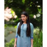 Soundariya Nanjundan Instagram - Colour colour what colour 😝? . Kurtis to color up your wardrobe 👗 Comment Your Favour Colour 😄 . Outfits- @instorefashions 📸 - @bhoopalm_official . #soundariyananjundan #soundariya #nanjundan #soundarya #soundaryananjundan