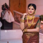 Soundariya Nanjundan Instagram - 🌸🌸ONAM . #onam . Makeup& Hair- @bridal_makeup_artist_pushpa Photography- @george_ferna_photography Blouse - @sajna_bridal_wear_designer Location- @avmgardens . . . . #soundariyananjundan #soundariya #nanjundan #soundarya #soundaryananjundan #chennai #tamilnadu AVM Gardens