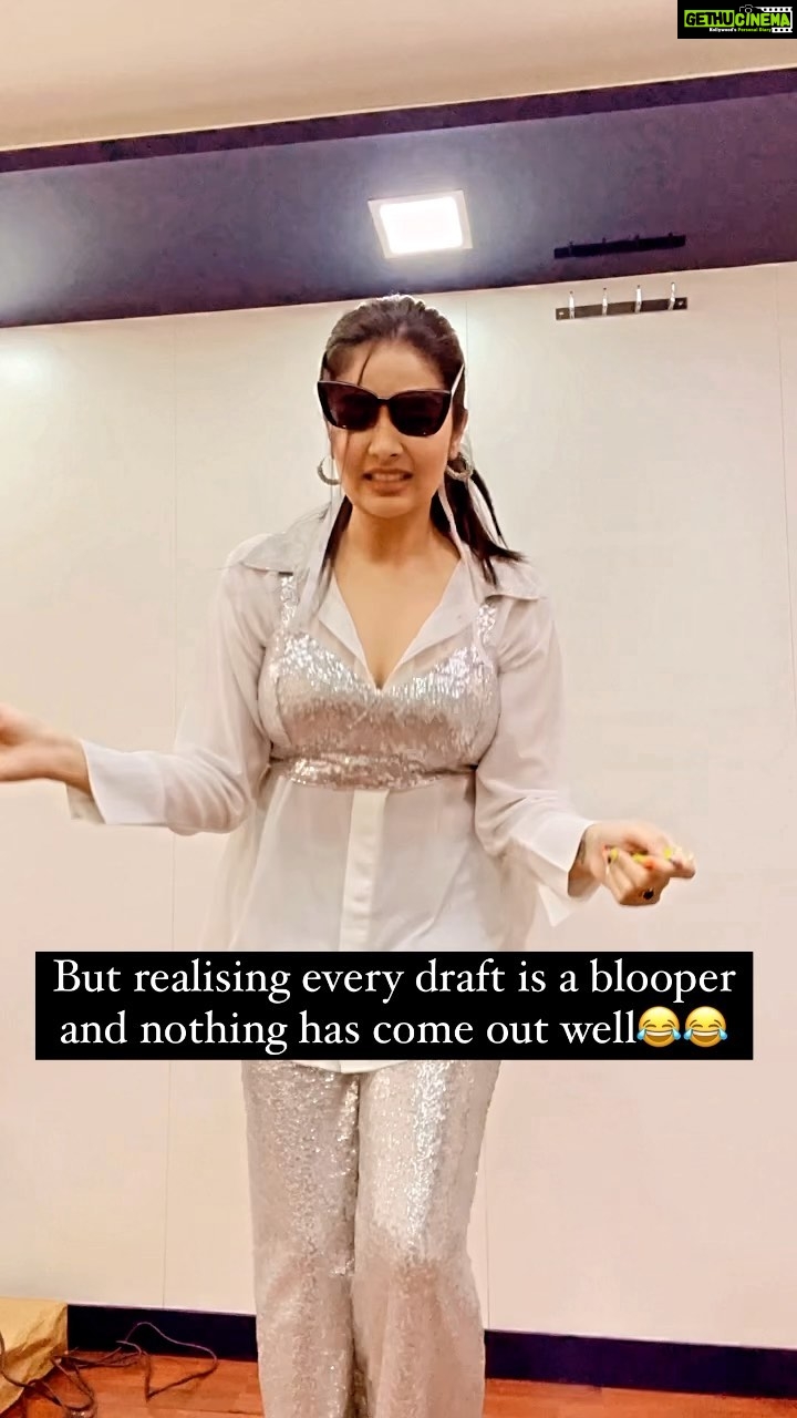Sreemukhi Instagram - Endho emo!🤣 #bloopers #fun #sreemukhi