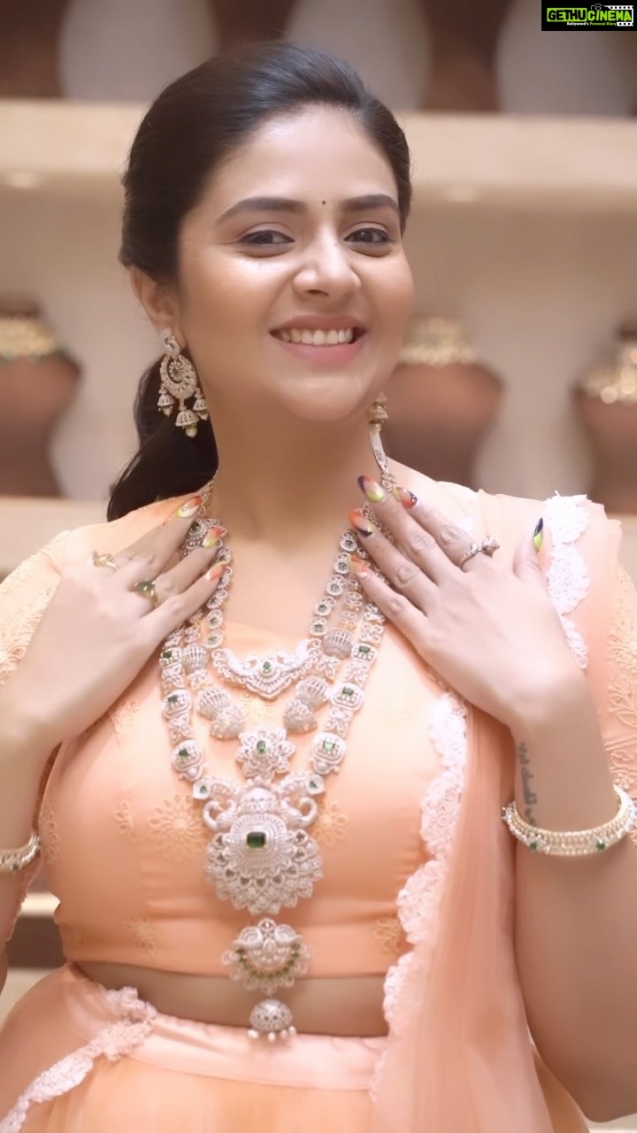 Sreemukhi Instagram - Emmadi Silver Jewellery’s Giveaway Alert! 💎 Guess the weight and get a chance to win this Vaddanam (Waist belt) worth ₹1,00,000/- from Ratha Collection by Emmadi Silver Jewellery! You can win in FOUR EASY steps: 1. Follow @emmadi_silver_jewellery on Instagram 3. Subscribe Emmadi Silver Jewellery Official on YouTube 3. Tag three friends in the comments section on Instagram 4. Guess the weight in comments section on Instagram Participation dates: 03 November - 25 November