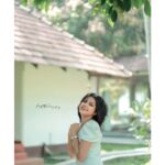 Sreevidya Nair Instagram - Beauty is everywhere💓you only have to look to see it 😍😍 Photography : @arif_ak_photography Makup: @_arya_jithins_makeover makeover Costume @urbanic_in Retouch: @__anoop_anil__ Location : @geo_holiday_home