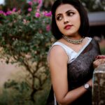 Sreevidya Nair Instagram - Photography @harikuttanhk Make-up & Hair : @makeover_by_daniya_ @__michael__angel__ Costume @seemattitextiles Retouch @shyamku_ Shot on @sonyalphain α7M III @sonyalphakerala @godoxindiaofficial @godoxlighting