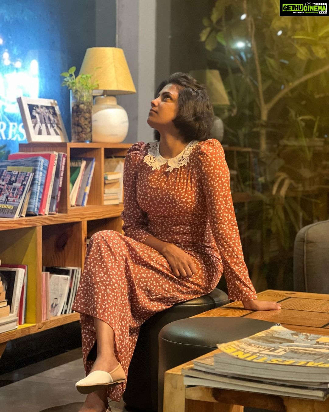 Sreevidya Nair Instagram - When I am properly attired, the goddess within me emerges ❤🔥 #nofilterneeded Papaya