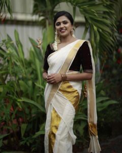 Sreevidya Nair Instagram - Happy uthradam❤️🌸🌺🌸 

📷 @jinishphotogenic 
👗 @julahabyarchananair 
💄 @arun_uthradam