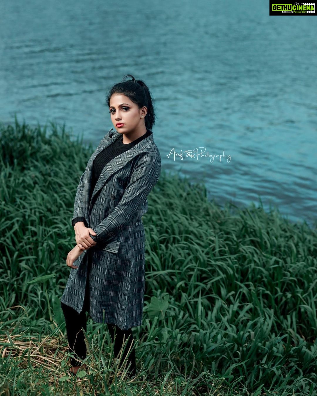 Sreevidya Nair - 53.6K Likes - Photography : @arif_ak_photography
Costumes : @ubh_inventor_of__fashion fashion
Styling : @jinzy__george
Makup: @aswathivipul
Hair : @_arya_jithins_makeover
Retouch : @__anoop_anil__
Location : @parakkatnatureresortmunnar
