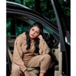 Sreevidya Nair Instagram - Photography : @arif_ak_photography Costumes : @ubh_inventor_of__fashion Styling : @jinzy__george Makup: @aswathivipul Hair : @_arya_jithins_makeover Retouch : @__anoop_anil__ Location : @parakkatnatureresortmunnar