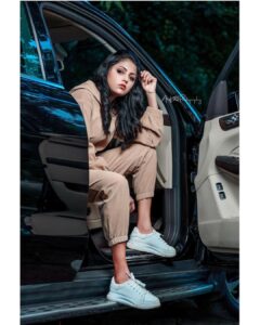 Sreevidya Nair Instagram - Photography : @arif_ak_photography 
Costumes : @ubh_inventor_of__fashion 
Styling : @jinzy__george 
Makup: @aswathivipul 
Hair : @_arya_jithins_makeover 
Retouch : @__anoop_anil__ 
Location : @parakkarnarureresorts