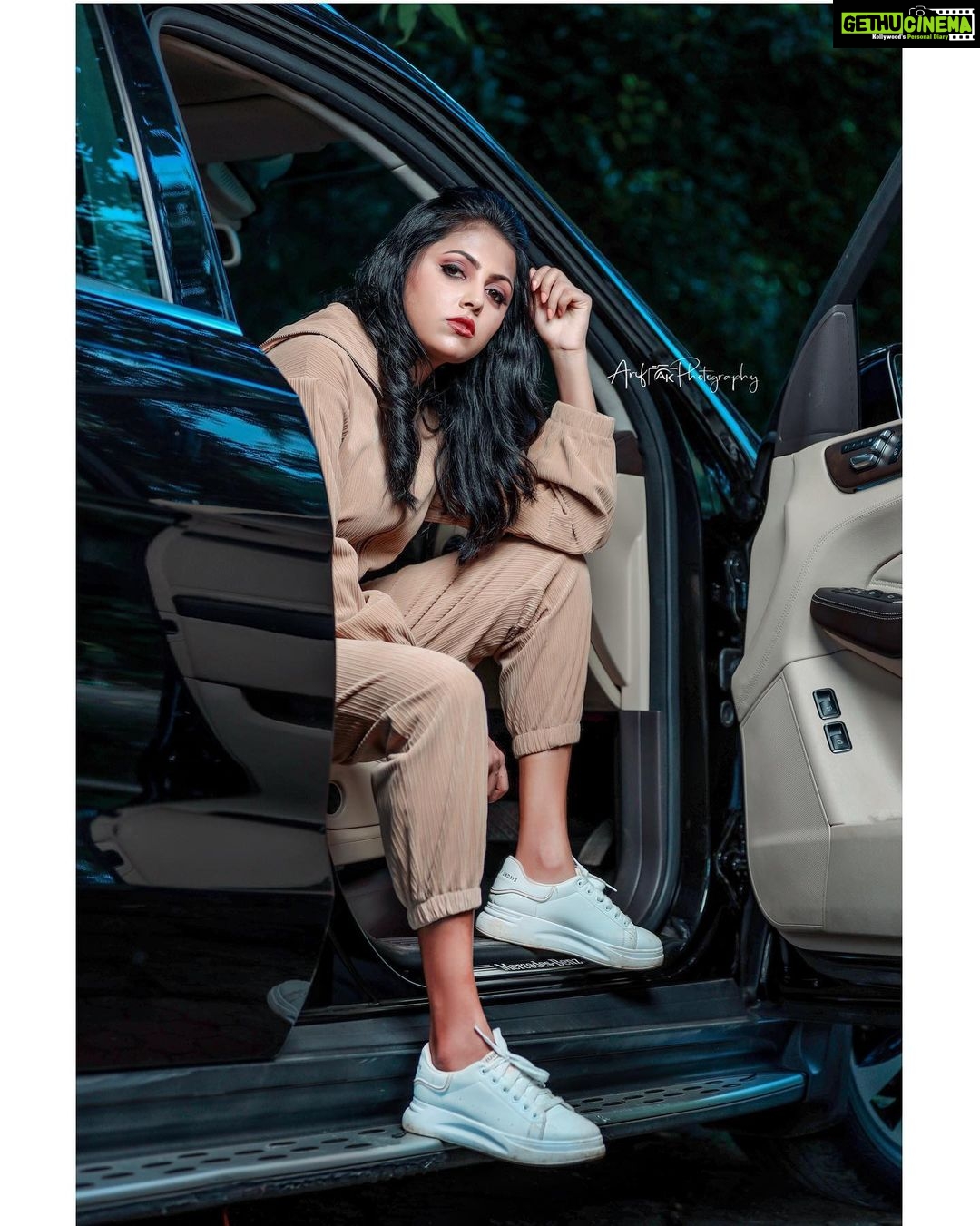 Sreevidya Nair - 61.2K Likes - Photography : @arif_ak_photography
Costumes : @ubh_inventor_of__fashion
Styling : @jinzy__george
Makup: @aswathivipul
Hair : @_arya_jithins_makeover
Retouch : @__anoop_anil__
Location : @parakkarnarureresorts