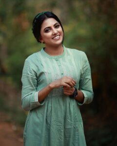 Sreevidya Nair Instagram - 🌸🌸

📷 @jinishphotogenic 
💄 @arun_uthradam