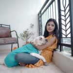 Sreevidya Nair Instagram – My lifeline  #choodamani 
📷 @ashbin_magicframes 
💄 @jesna_prince
