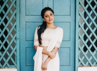 Sreevidya Nair Instagram - Happy Diwali 🌟✨⚡️💫⭐️ 🧨. 📷 @sk_abhijith 👗 @julahabyarchananair 💄 @vanvis_makeup_artistry Thiruvananthapuram, Kerala, India