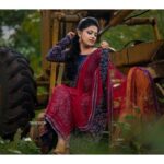 Sreevidya Nair Instagram - Cam : @rejeesh_varghese @fabeloframes Makeup : @jesna_prince Costume : @styledivalabel @anooshageorgesunoj Grading : @mithu_siva_ Camera team : @yaadhav_vadakan