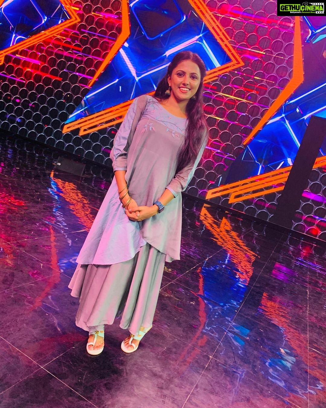 Sreevidya Nair Instagram - 👗 @tintsntones.designers_