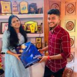 Sreevidya Nair Instagram - ജീവിതത്തിൽ ആദ്യമായിട്ടാണ് പിറന്നാള് ദിവസം ഇത്ര അധികം 🍰 കട്ട് ചെയ്യുന്നത് 😍😍 വീട്ടിലേക്ക് വന്ന എല്ലാർക്കും സമ്മാനങ്ങൾ തന്നവർക് .. messeges അയച്ചവർക് ഒരുപാട് നന്ദി 😍😍😍 Kasaragod, Kerala, India