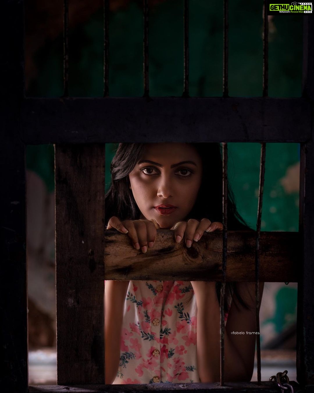 Sreevidya Nair Instagram - Photography : @fabeloframes @vipinmagsmen @rejeesh_varghese Grading : @caffe_mocha_design @jijo_coffe_mocha MUA : @reeem.gem Costume : @sreelakshmi_13